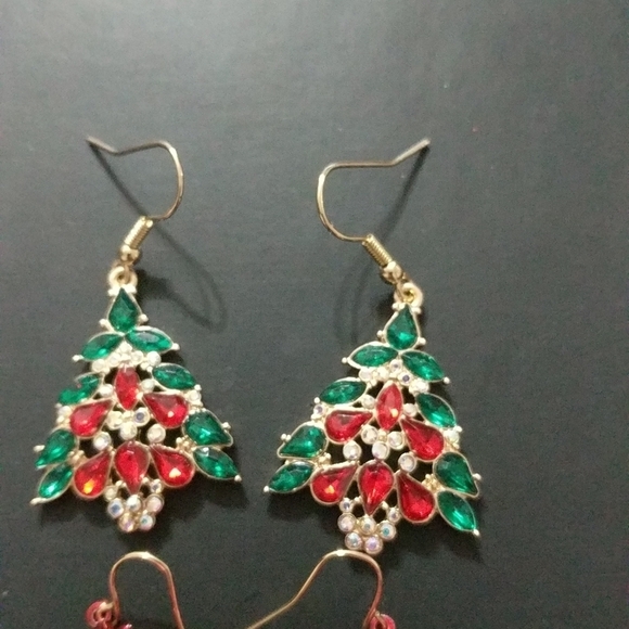 𝅺RHINESTONE Christmas Tree, Holiday Bow, Reindeer Gold Tone Earrings - Set of 3 - Picture 2 of 4